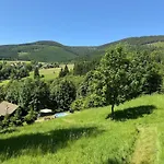 Stribrna Chaloupka Na Vyhlidce 롯지