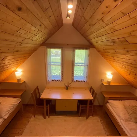 Stribrna Chaloupka Na Vyhlidce Orman Evi