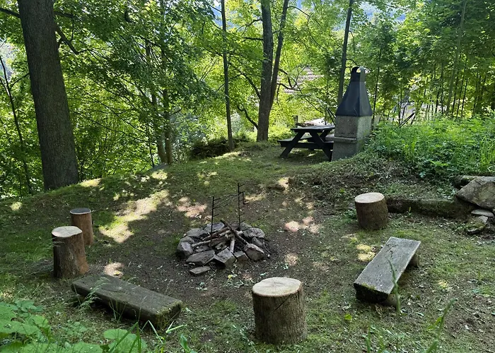 Stribrna Chaloupka Na Vyhlidce
