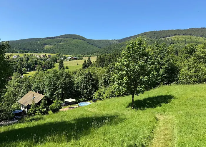 Stribrna Chaloupka Na Vyhlidce Lodge